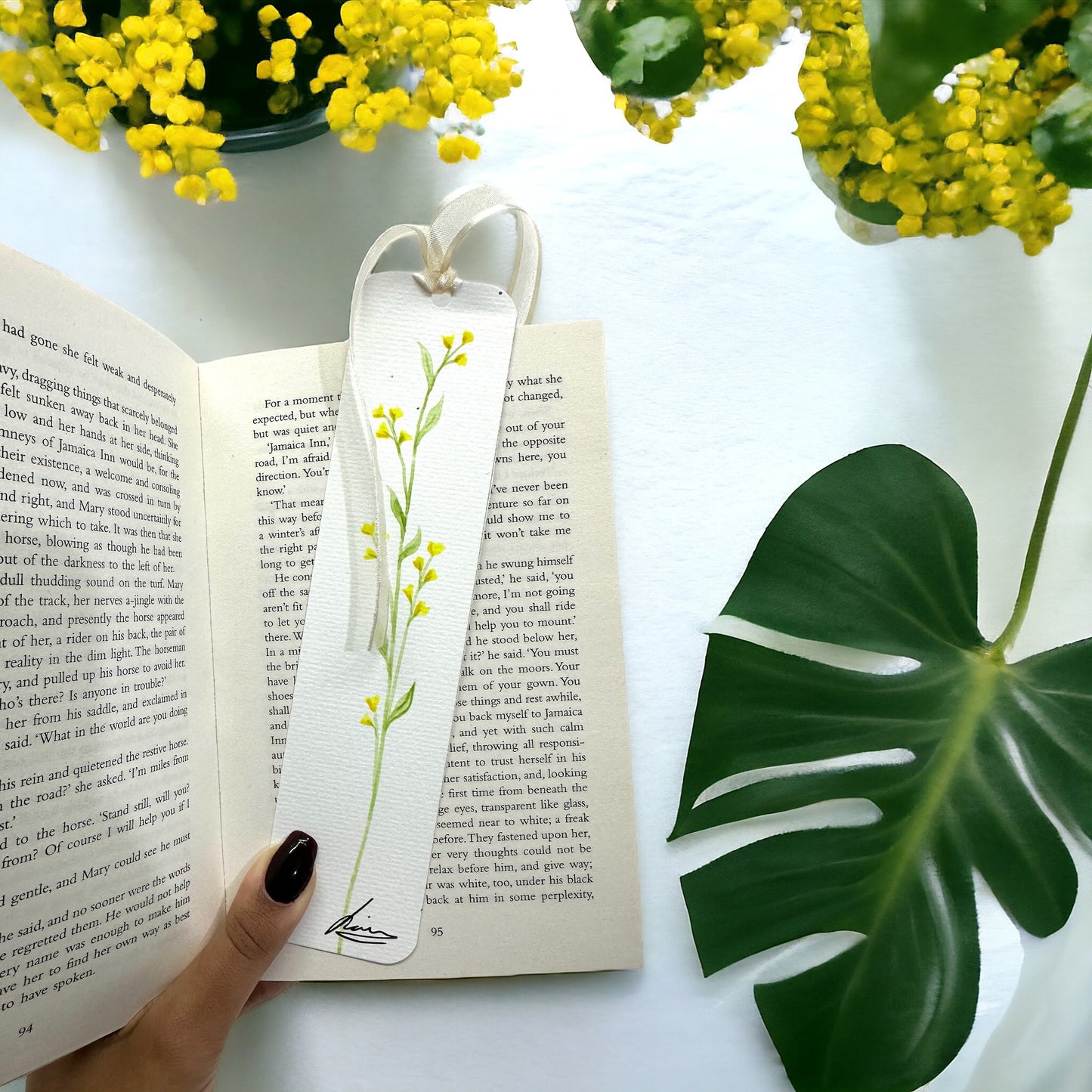 watercolour flower bookmarks (Type 1)